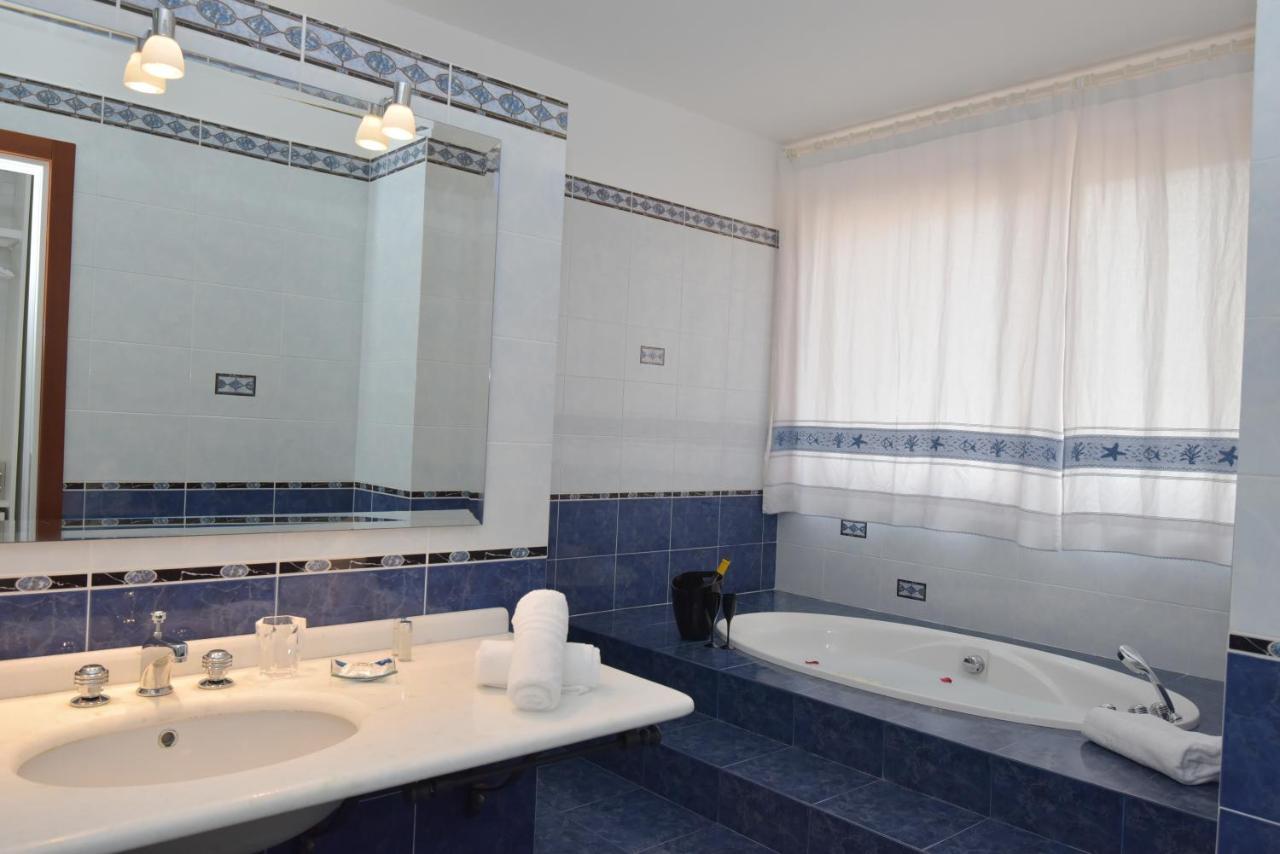 Vicocolli Rooms Muravera Dış mekan fotoğraf